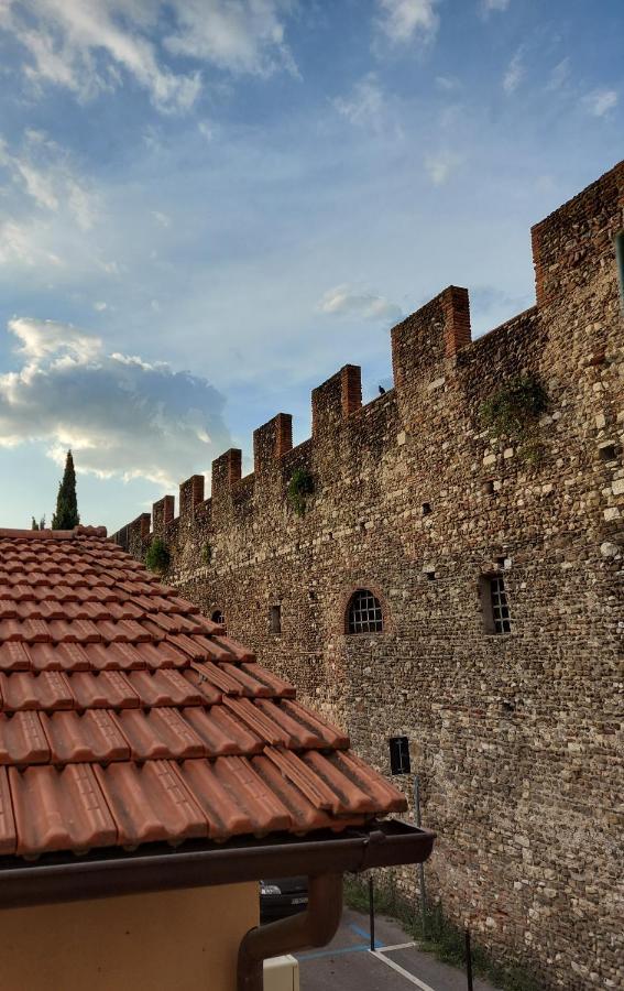 Castle Rooms Prato  Exteriör bild